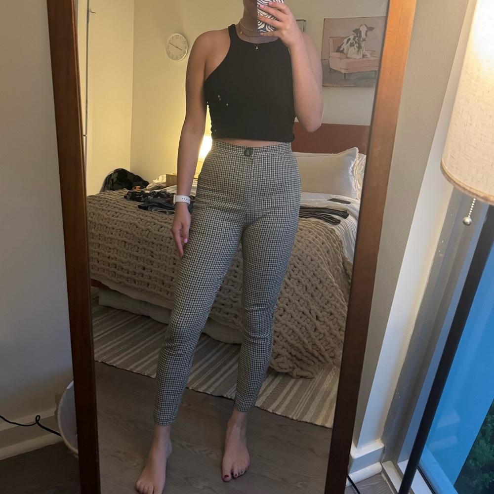 Right checkered pants